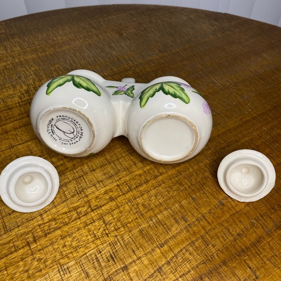 Vintage Sugar Jar  
Porcelain - Picture 2 of 3